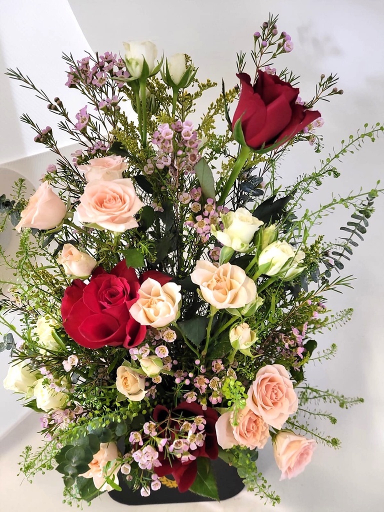Belle Fleur Bouquet باقة بيل فلور — Terra Garden Kuwait | تيرا غاردن الكويت